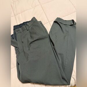 Men's Van Heusen Gray Dress Pants Size 40x 29